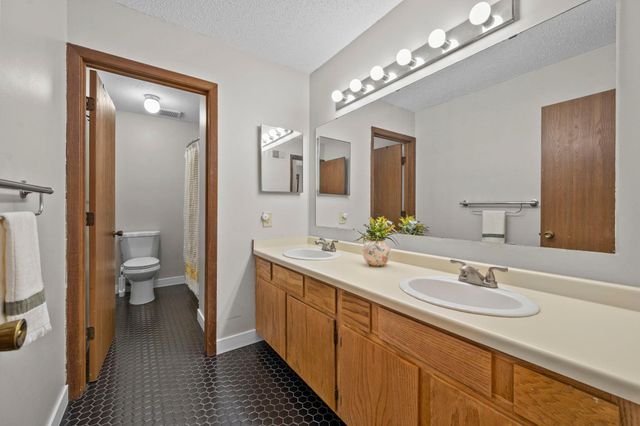235 Kent Street, Saint Paul, MN 55102