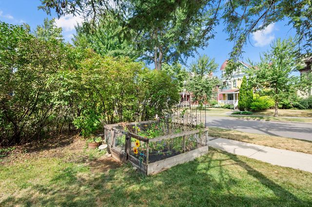 235 Kent Street, Saint Paul, MN 55102
