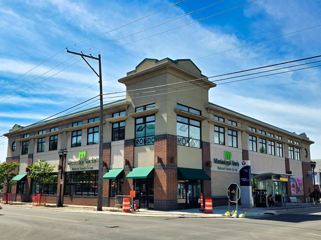 235 Kent Street, Saint Paul, MN 55102
