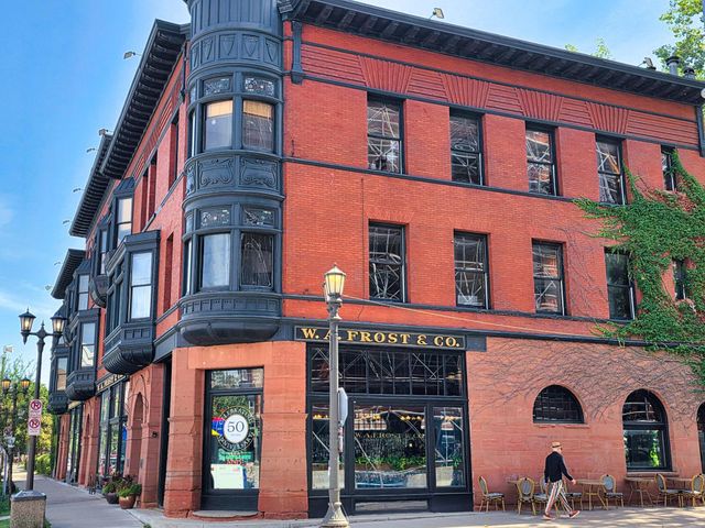 235 Kent Street, Saint Paul, MN 55102