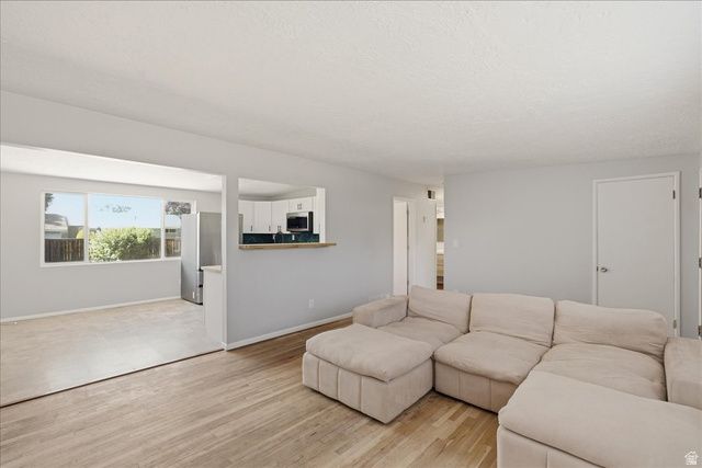 2355 E 7645 S, Cottonwood Heights, UT 84121