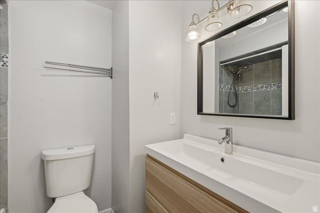 2355 E 7645 S, Cottonwood Heights, UT 84121