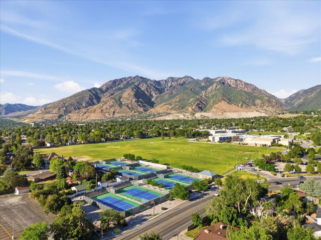 2355 E 7645 S, Cottonwood Heights, UT 84121