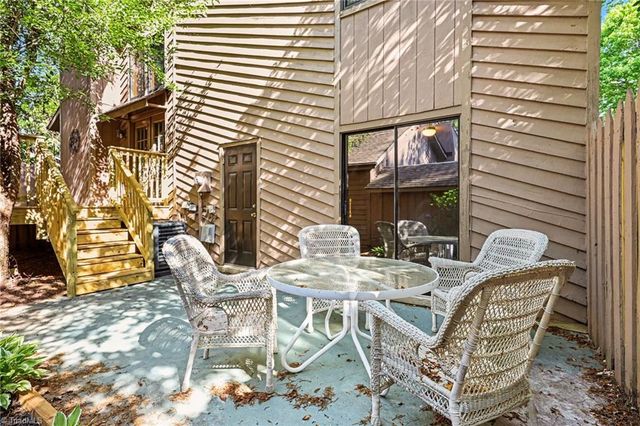 1913 Stonewood Drive, Winston-salem, NC 27103