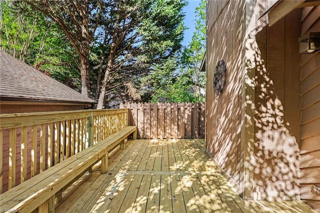 1913 Stonewood Drive, Winston-salem, NC 27103