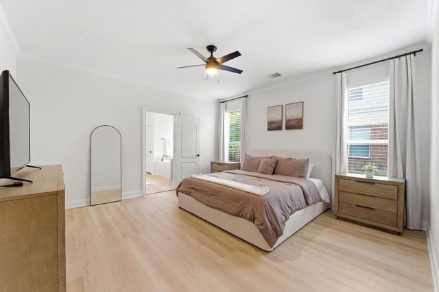 94 Buck Trail Place, Spring, TX 77389