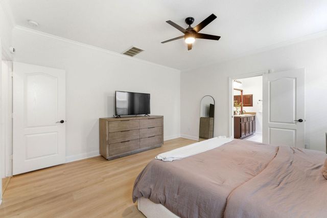 94 Buck Trail Place, Spring, TX 77389