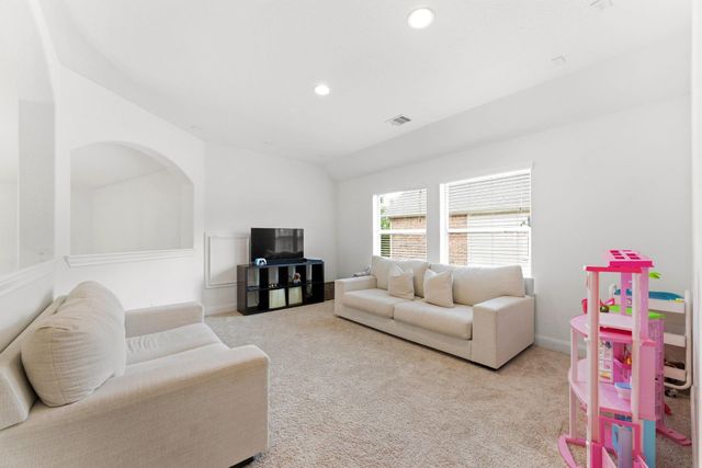 94 Buck Trail Place, Spring, TX 77389