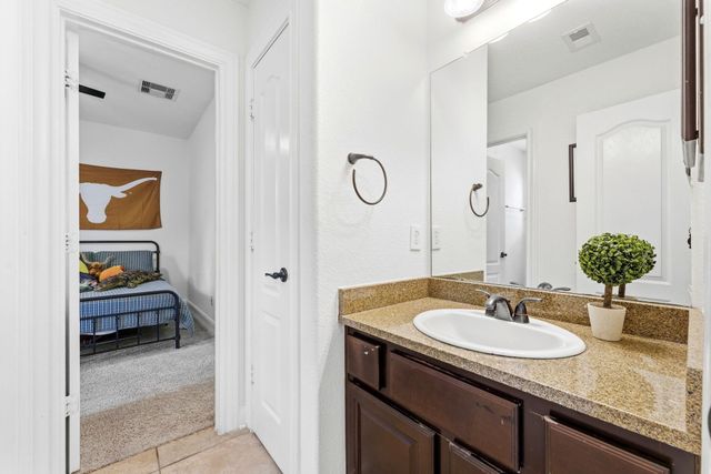 94 Buck Trail Place, Spring, TX 77389