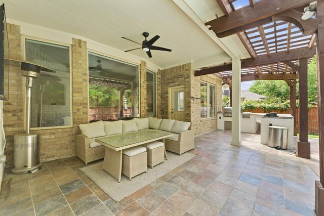 94 Buck Trail Place, Spring, TX 77389