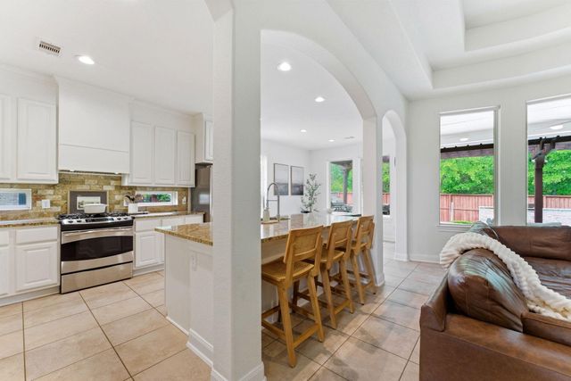 94 Buck Trail Place, Spring, TX 77389