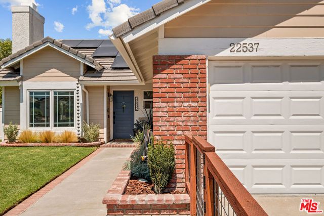 22537 Cardiff Drive, Santa Clarita, CA 91350