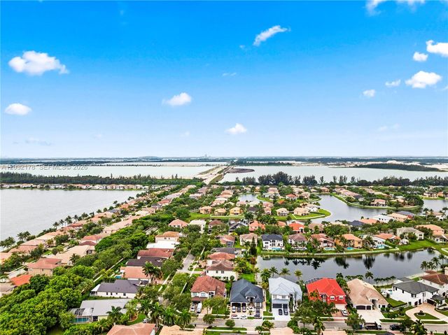5431 SW 184th Way, Miramar, FL 33029