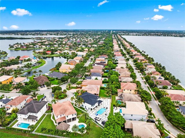 5431 SW 184th Way, Miramar, FL 33029
