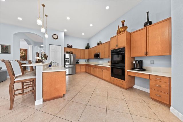 5431 SW 184th Way, Miramar, FL 33029