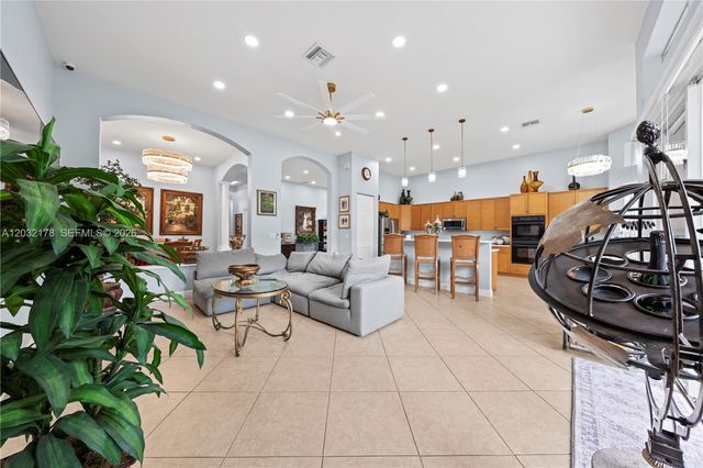 5431 SW 184th Way, Miramar, FL 33029