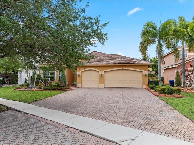 5431 SW 184th Way, Miramar, FL 33029