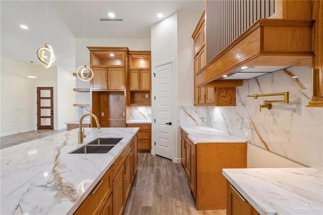 1602 Helen Drive, Weslaco, TX 78596