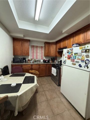 407 N Philadelphia Street, Anaheim, CA 92805