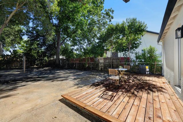 4564 15th Ave, Sacramento, CA 95820