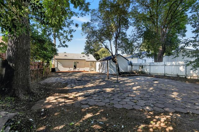 4564 15th Ave, Sacramento, CA 95820