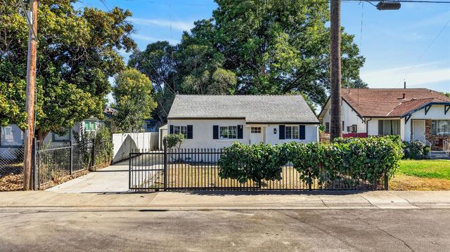 4564 15th Ave, Sacramento, CA 95820