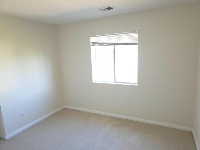 3261 Ripplerock Ln, Stockton, CA 95206
