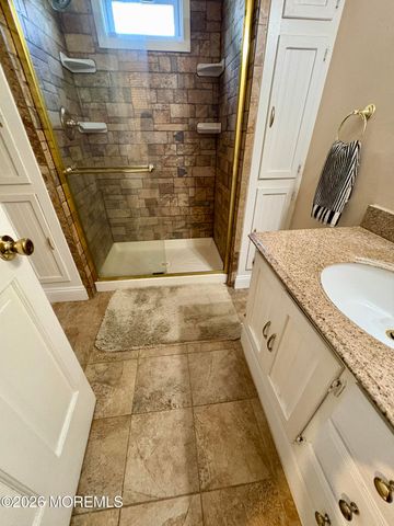 56 Carlisle Road, Toms River, NJ 08757