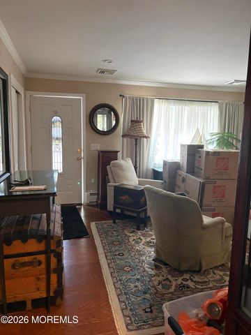 56 Carlisle Road, Toms River, NJ 08757