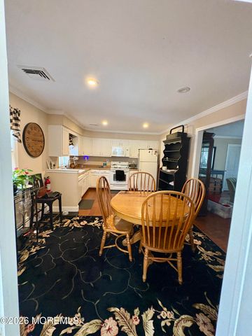 56 Carlisle Road, Toms River, NJ 08757