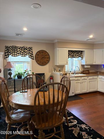 56 Carlisle Road, Toms River, NJ 08757