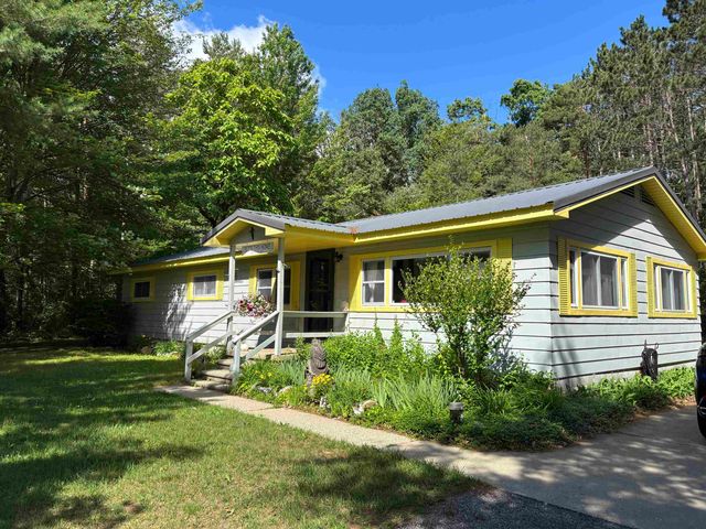 2190 Pine Crescent Drive, Farwell, MI 48622