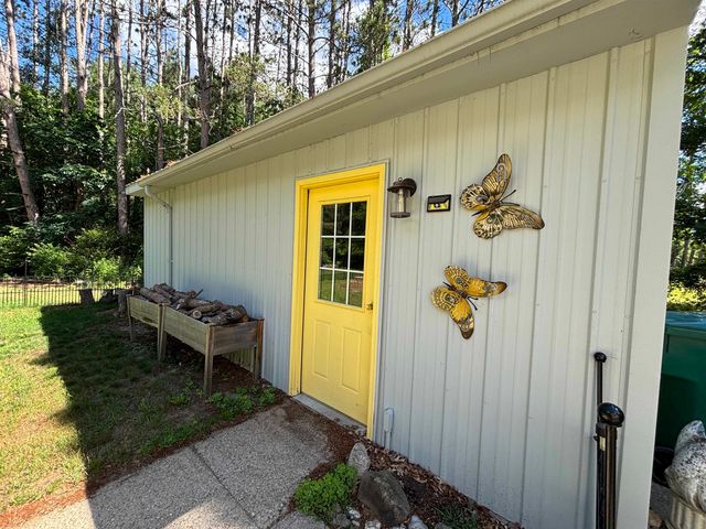 2190 Pine Crescent Drive, Farwell, MI 48622