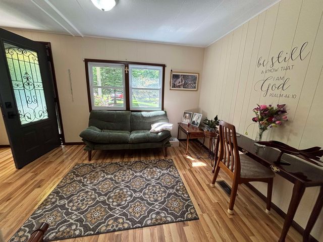 2190 Pine Crescent Drive, Farwell, MI 48622