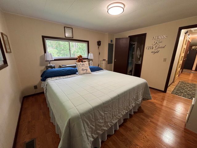 2190 Pine Crescent Drive, Farwell, MI 48622