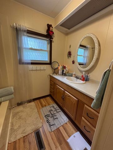 2190 Pine Crescent Drive, Farwell, MI 48622