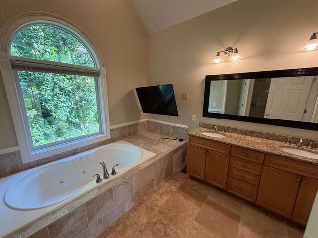 318 Waterford Circle, Cornelia, GA 30531