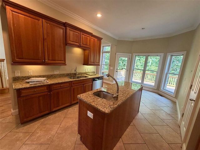 318 Waterford Circle, Cornelia, GA 30531