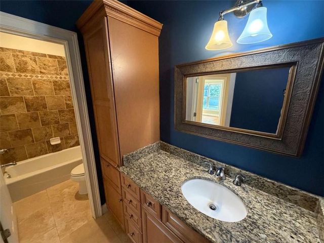 318 Waterford Circle, Cornelia, GA 30531