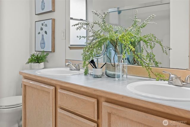 10416 198th Avenue Ct E, Bonney Lake, WA 98391