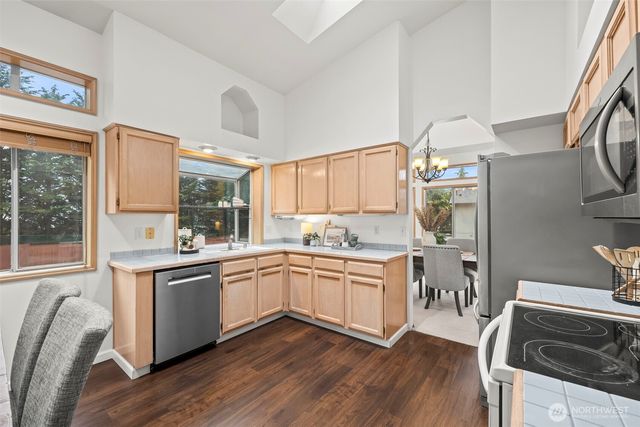 10416 198th Avenue Ct E, Bonney Lake, WA 98391