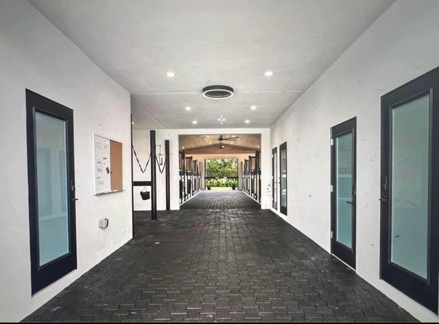 14322 Drafthorse Lane Stalls, Wellington, FL 33414