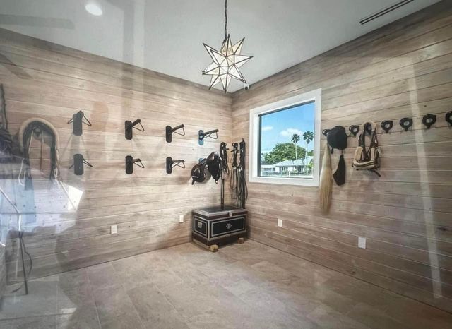 14322 Drafthorse Lane Stalls, Wellington, FL 33414