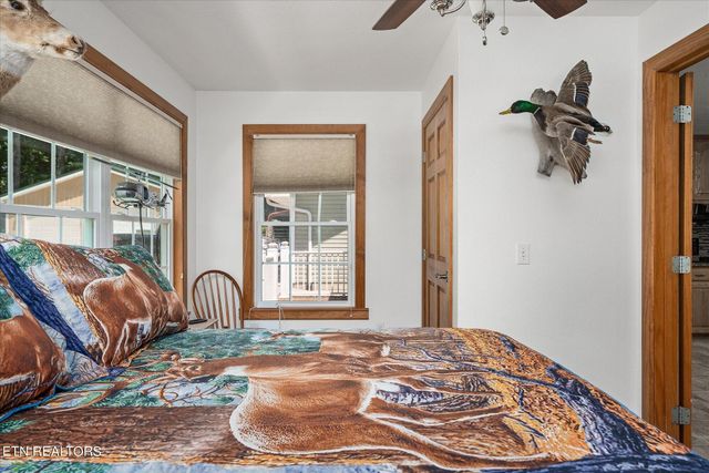213 Indian Rock Tr, Jamestown, TN 38556