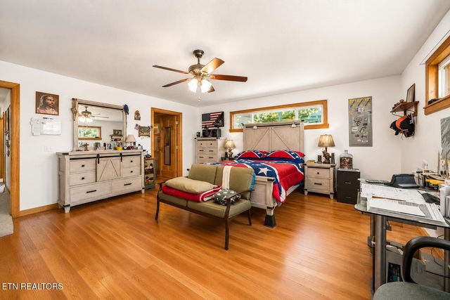 213 Indian Rock Tr, Jamestown, TN 38556