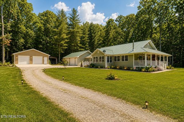 213 Indian Rock Tr, Jamestown, TN 38556