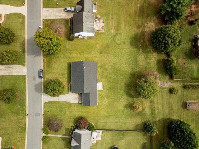 202 Carter Ridge Drive, Reidsville, NC 27320