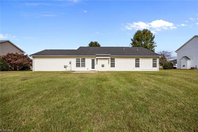 202 Carter Ridge Drive, Reidsville, NC 27320