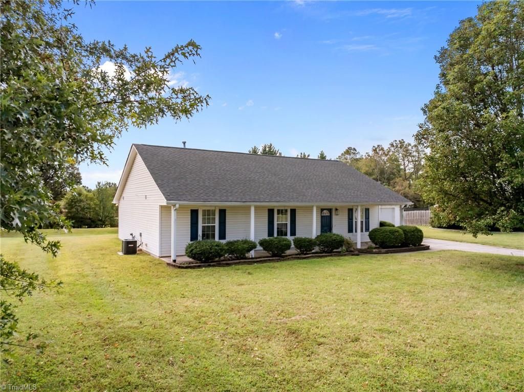 202 Carter Ridge Drive, Reidsville, NC 27320