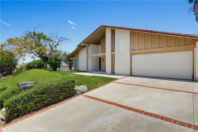 25651 Minoa Drive, Mission Viejo, CA 92691